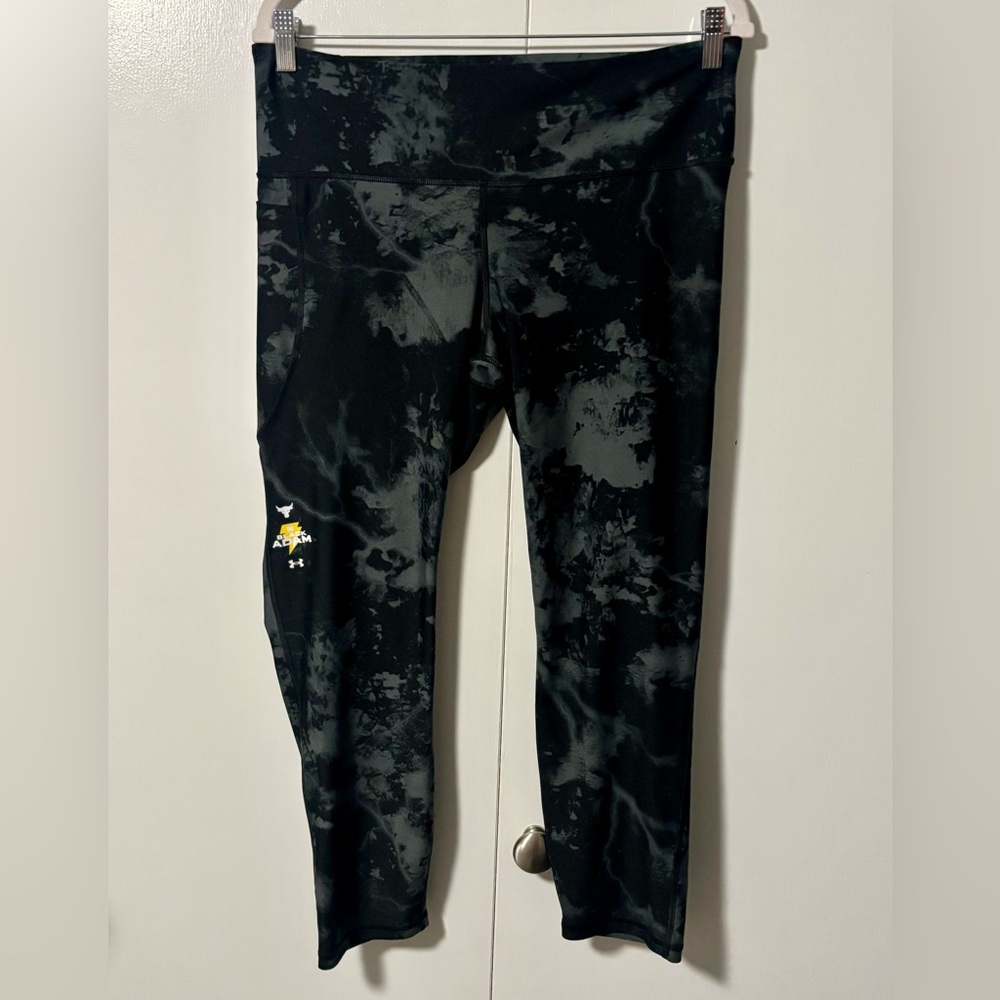UA Project Rock Black Adam Leggings XL Limited Edition EUC